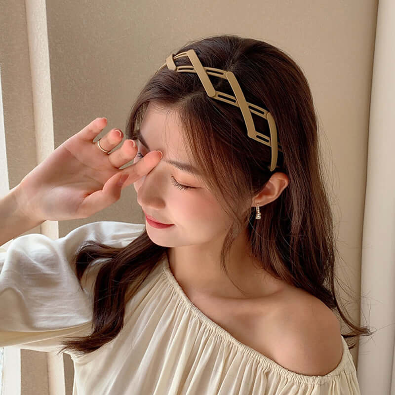 Telescopic headband hair bundle new portable folding out of the hair card summer invisible band tooth fashion headband female