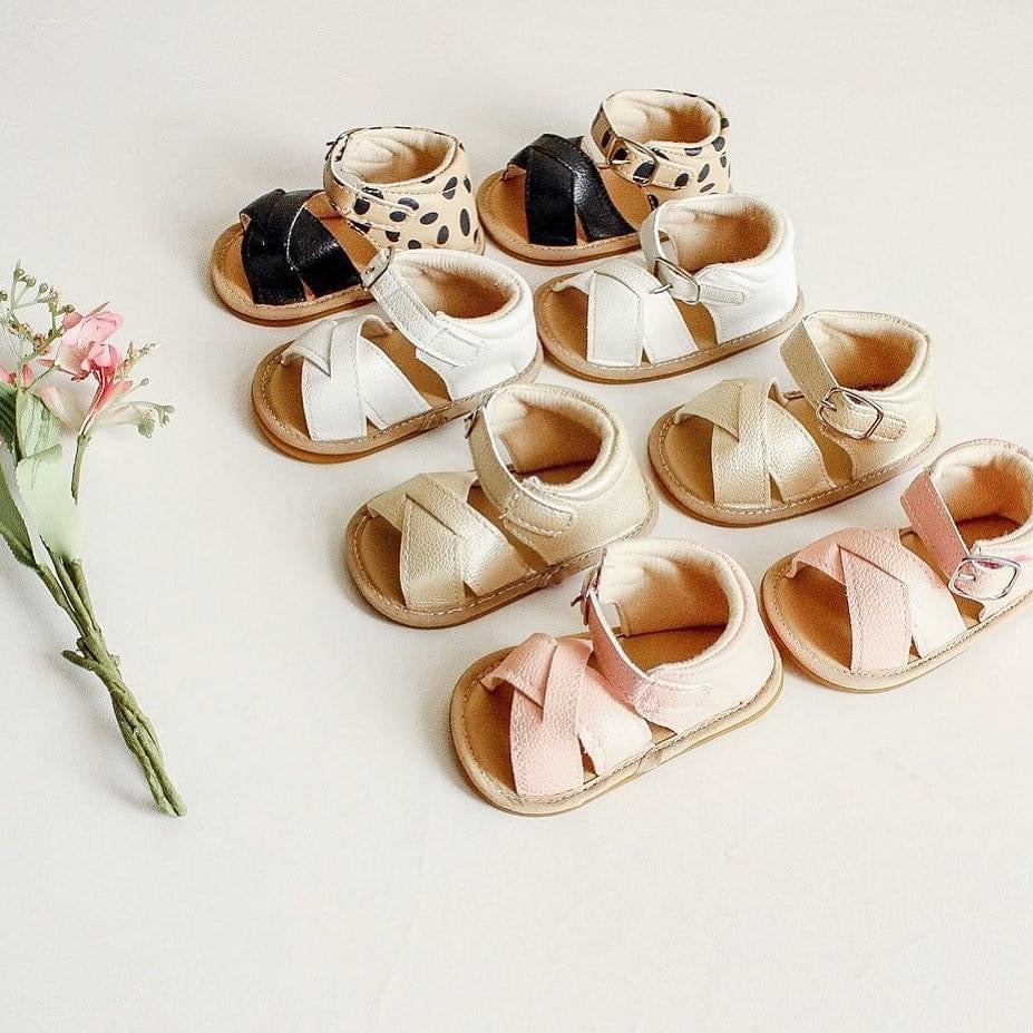 Baby leather sandals