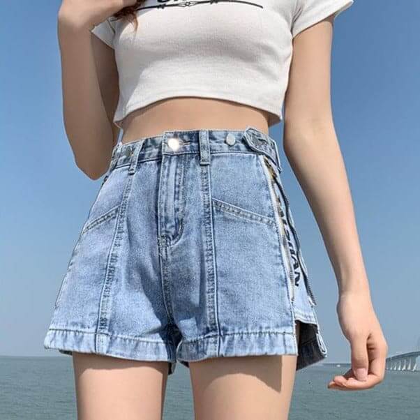 90s Vintage Denim Button Zip Leg Shorts